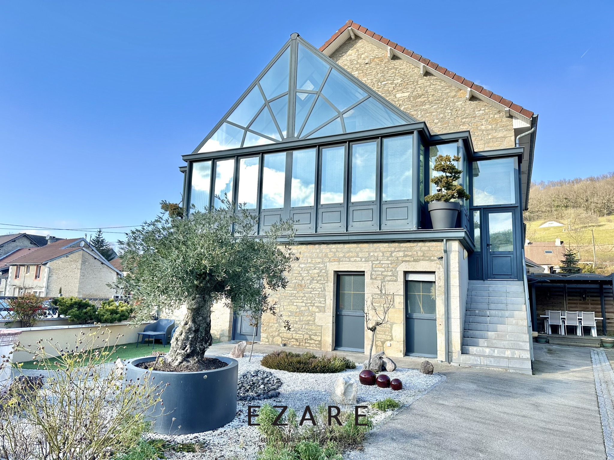 Agence immobilière de Ezare Immobilier