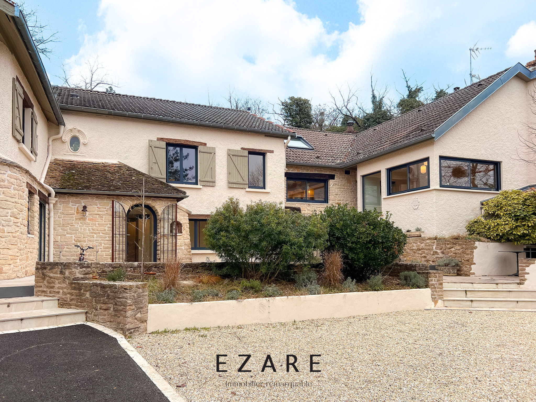 Agence immobilière de Ezare Immobilier